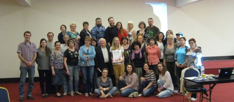 Show col9 jewish educators group